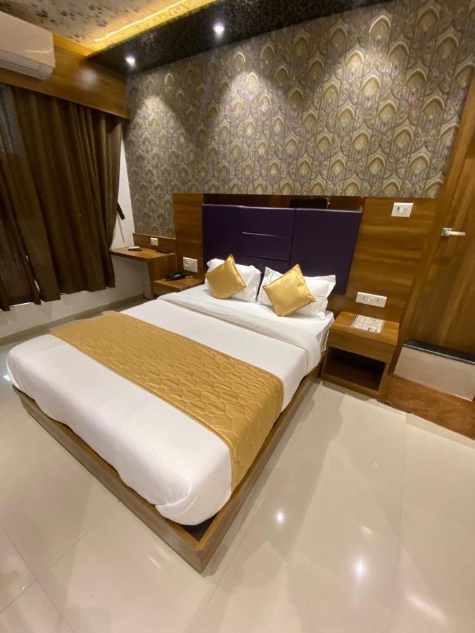 Hotel Bkc Crown - Near Trade Centre, Visa Consulate Βομβάη Εξωτερικό φωτογραφία