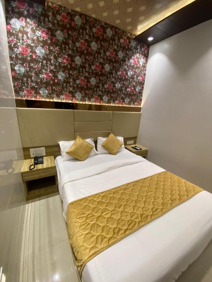 Hotel Bkc Crown - Near Trade Centre, Visa Consulate Βομβάη Εξωτερικό φωτογραφία
