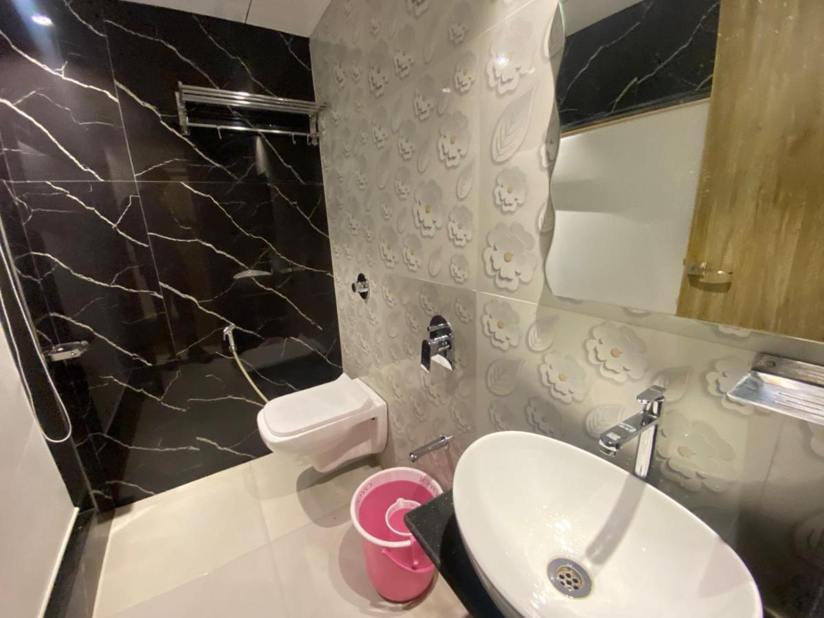 Hotel Bkc Crown - Near Trade Centre, Visa Consulate Βομβάη Εξωτερικό φωτογραφία