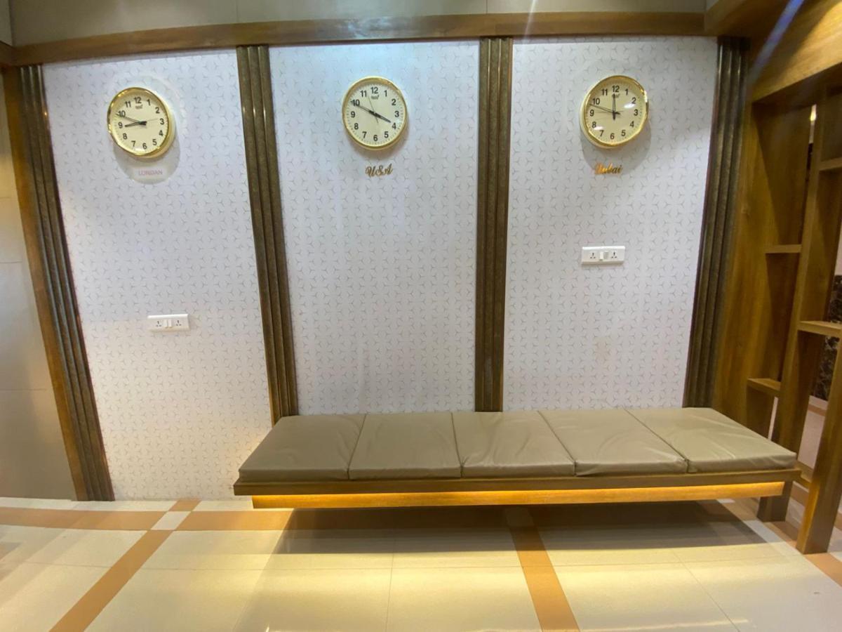 Hotel Bkc Crown - Near Trade Centre, Visa Consulate Βομβάη Εξωτερικό φωτογραφία